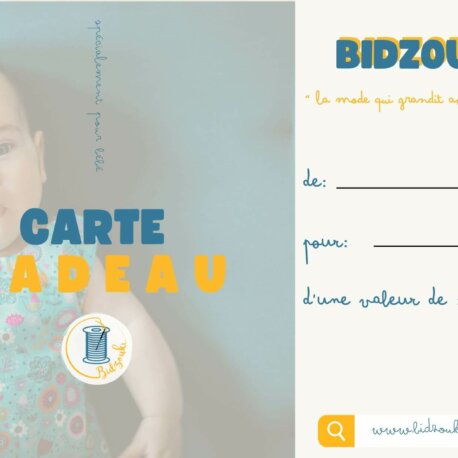 carte cadeau, à offrir avec un bébé aux yeux bleus